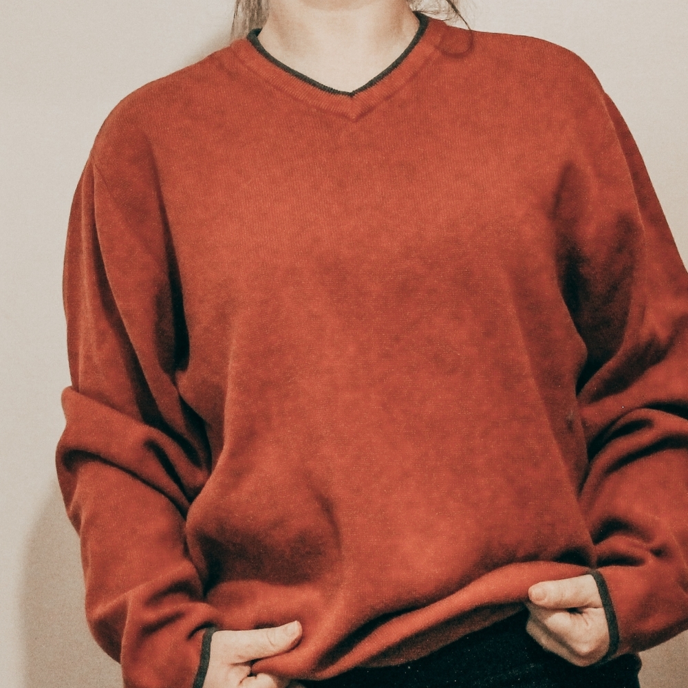 COZY VINTAGE BURNT ORANGE KNIT SWEATER